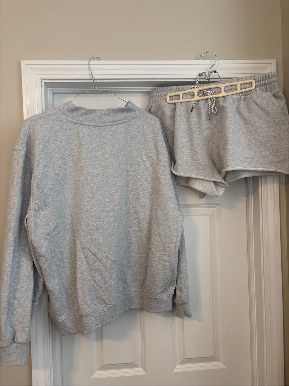 SOLD DO NOT BUY parke Target Collab Matching Set Mockneck and Shorts Women’s Lar - Picture 4 of 6